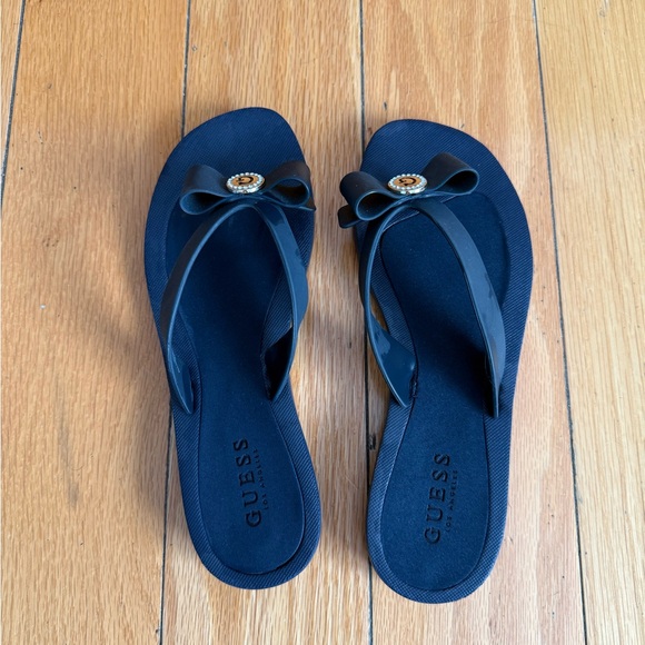 Guess Navy Sandals with Bow Accent - Picture 2 of 2